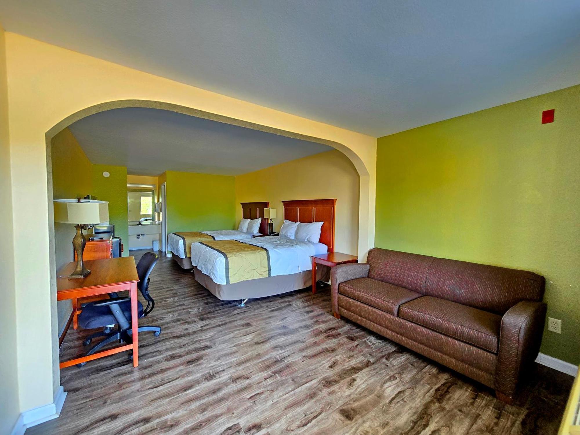 Garden Inn And Suites Near Callaway Gardens Pine Mountain Bagian luar foto