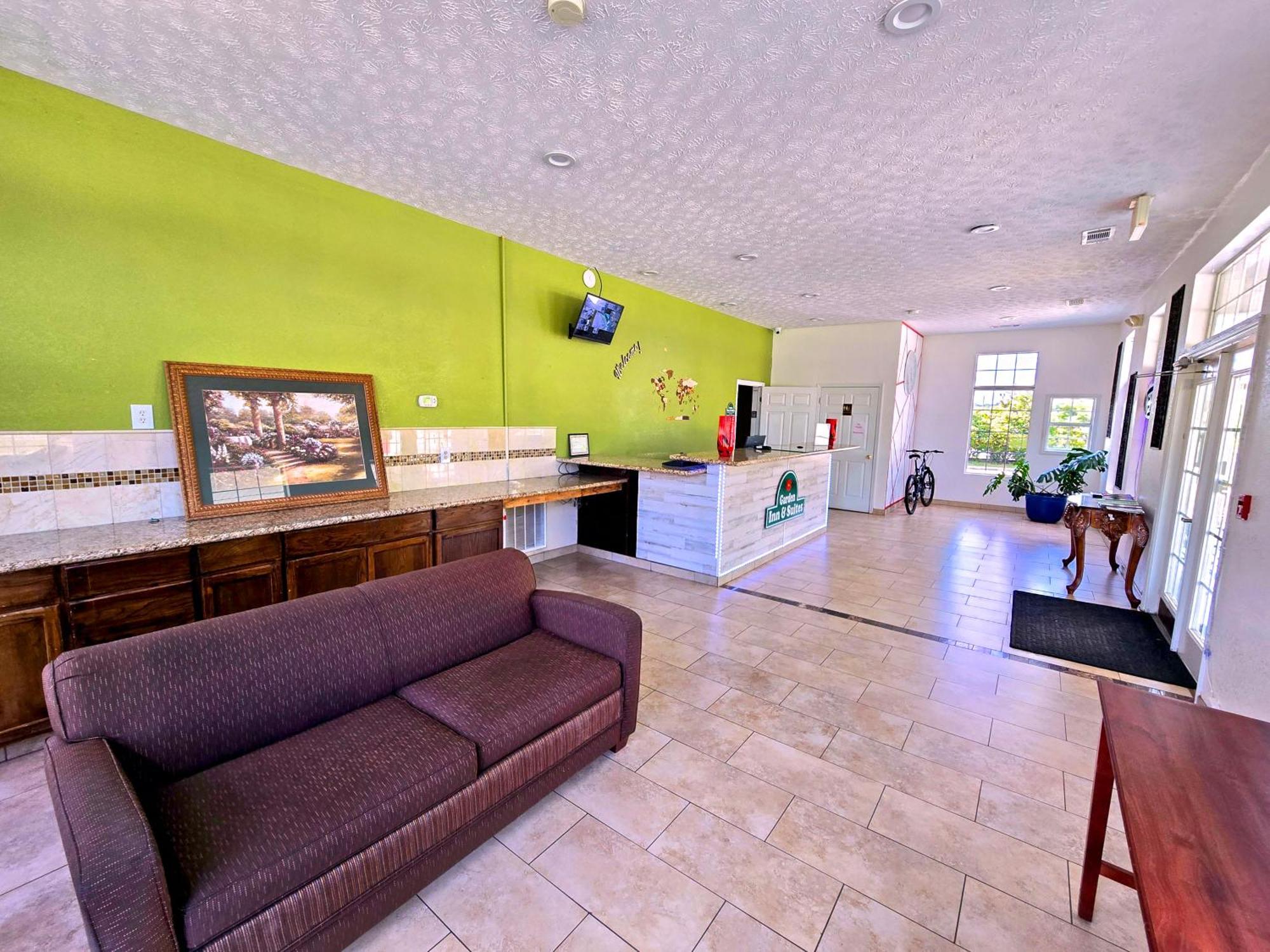 Garden Inn And Suites Near Callaway Gardens Pine Mountain Bagian luar foto