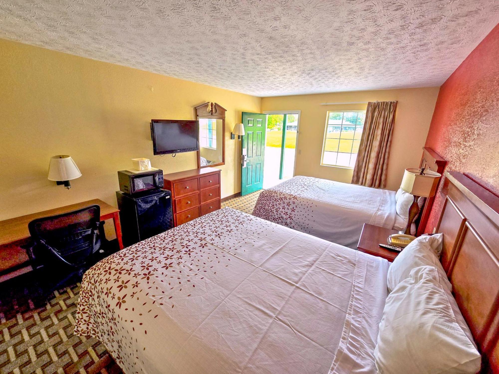 Garden Inn And Suites Near Callaway Gardens Pine Mountain Bagian luar foto