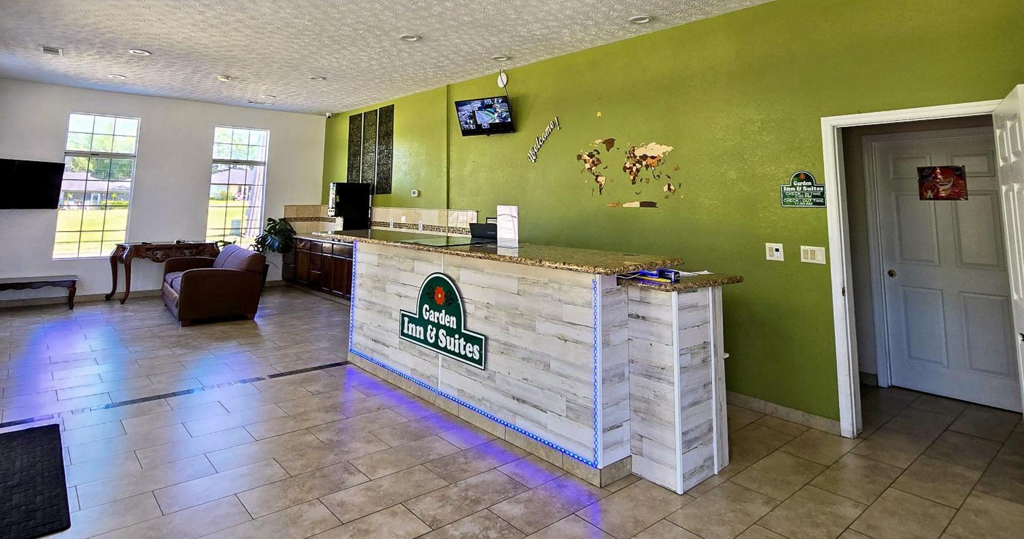 Garden Inn And Suites Near Callaway Gardens Pine Mountain Bagian luar foto