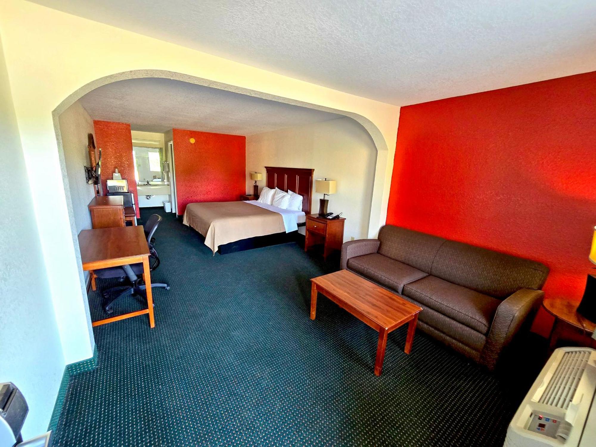 Garden Inn And Suites Near Callaway Gardens Pine Mountain Bagian luar foto